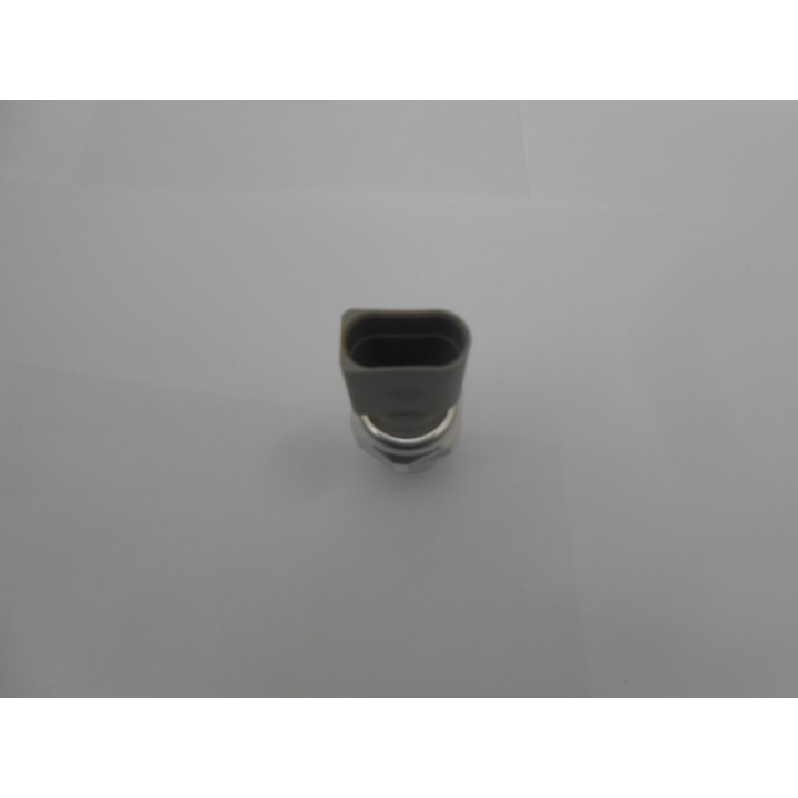 36170  SENSOR PRESION VW-SEAT-AUDI-SKODA (8F0959126) VERSION BEHR