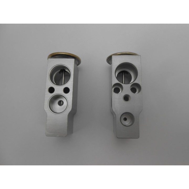 39048  EXPANSION VALVE KUBOTA / TOYOTA YARIS 03-  TODAS LAS  CARAS  LISAS