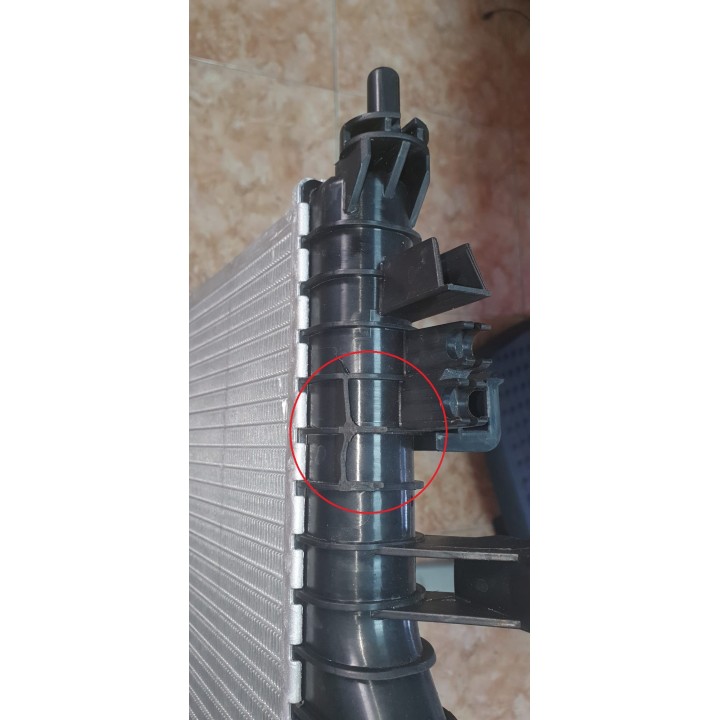 121165/S   RADIADOR CON PEQUEÑO DEFECTO  REVISE IMEGEN  OPEL Insigna 2.0 CDTi +/-AC  MT